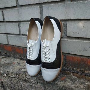 Twin Peaks Black & White Leather Oxford Saddle Shoes